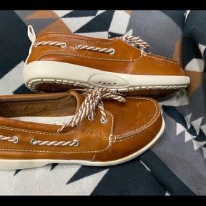 Women's CROC boat shoes